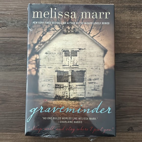 Melissa Marr Graveminder Hardcover Book - Picture 2 of 5